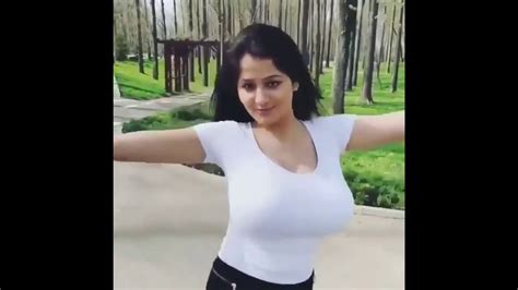 tits bouncing|big